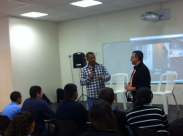 الفنان نورمان عيسى يحل ضيفا على مدرسة أجيال الثانويّة يافا